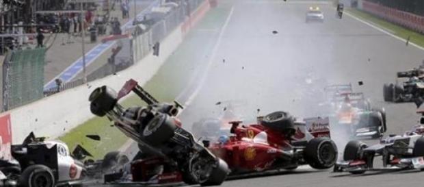 Alonso ha sufrido un grave accidente Alonso ha sufrido un grave accidente