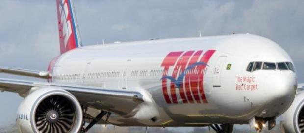 Brasileiro mentiu sobre bomba no avião da TAM Brasileiro mentiu sobre bomba no avião da TAM