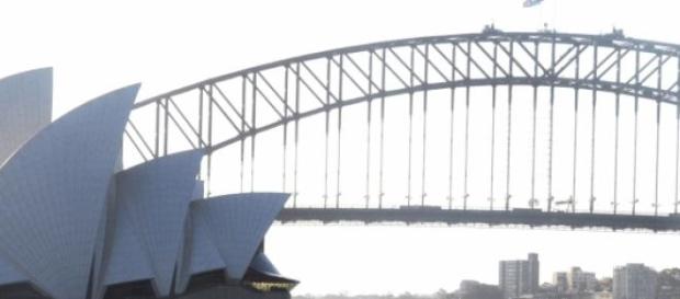 Oper und Harbourbridge sind Sydneys Wahrzeichen. Oper und Harbourbridge sind Sydneys Wahrzeichen.