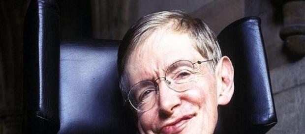 Stephen Hawking felicita a Eddie Redmayne Stephen Hawking felicita a Eddie Redmayne