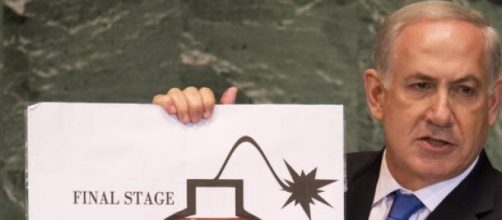 Netanyhau mentre illustra la minaccia iraniana