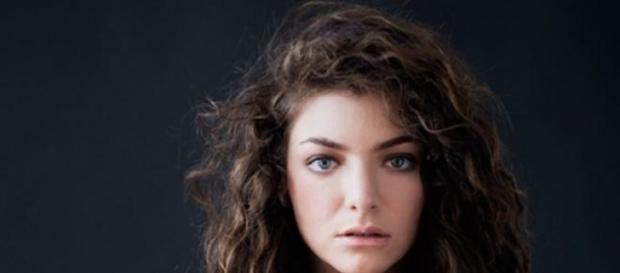 Lorde vai começar a trabalhar num novo álbum Lorde vai começar a trabalhar num novo álbum