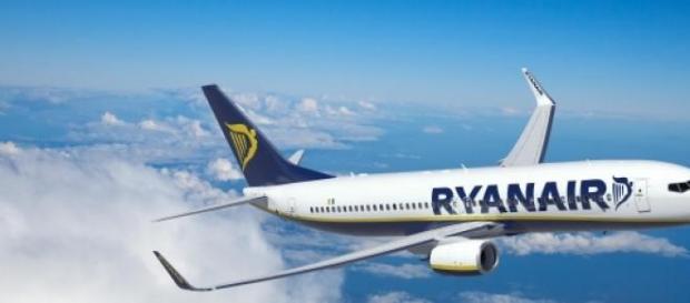 Ryanair com voos para Ponta Delgada. Ryanair com voos para Ponta Delgada.