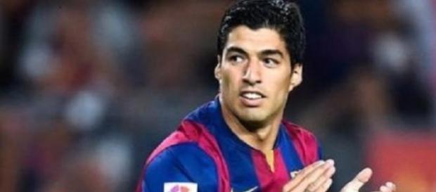 Suares foi o melhor jogador do jogo com dois gols Suares foi o melhor jogador do jogo com dois gols