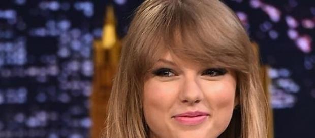 Taylor Swift (25) bleibt Single. Taylor Swift (25) bleibt Single.