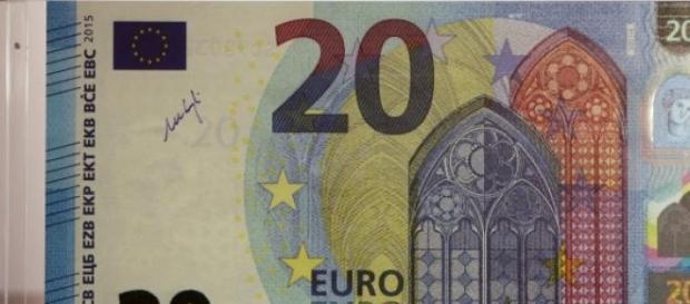 A nova nota tem a assinatura de Mario Draghi. A nova nota tem a assinatura de Mario Draghi.
