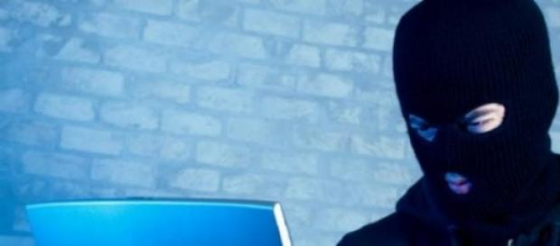 Evgheni Bogacev, cautat de FBI Evgheni Bogacev, cautat de FBI