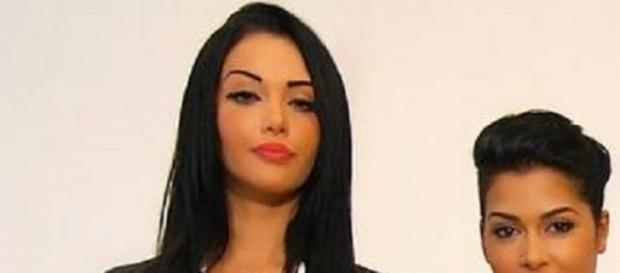 Nabilla et son amie Ayem. Nabilla et son amie Ayem.