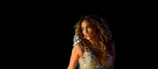 Jennifer Lopez salió con Ben Affleck. Jennifer Lopez salió con Ben Affleck.