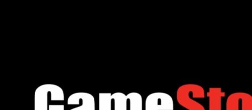 Gamestop Vs Unieuro: console, cellulari in offerta