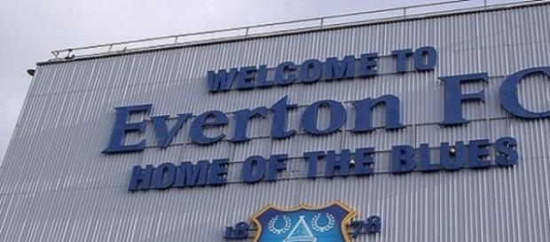 Everton remain in Europe while Liverpool lose Everton remain in Europe while Liverpool lose