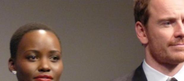 Lupita Nyong'o en uno de sus eventos Lupita Nyong'o en uno de sus eventos