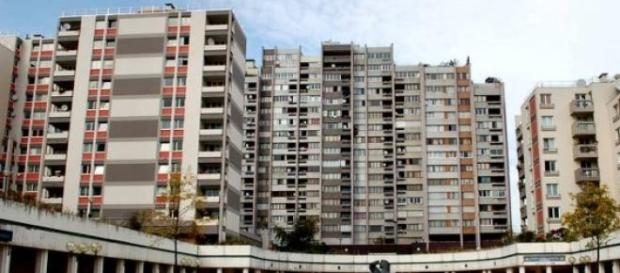 Alors que le débat sur le service civique phagocyte l'actualité politique, d'autres débats semblent plus urgents. Alors que le débat sur le service civique phagocyte l'actualité politique, d'autres débats semblent plus urgents.