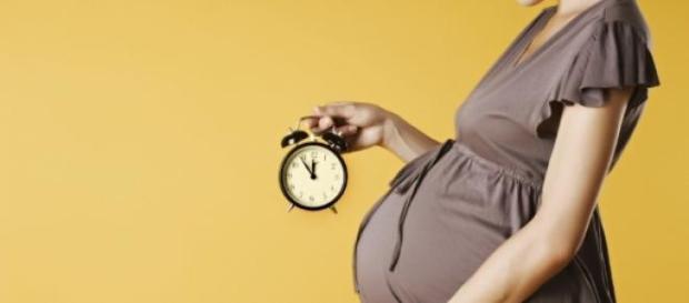 Nasterea prin cezariana o solutie costisitoare Nasterea prin cezariana o solutie costisitoare