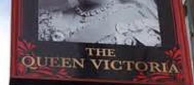Van Outen to guest in the Queen Vic shortly Van Outen to guest in the Queen Vic shortly