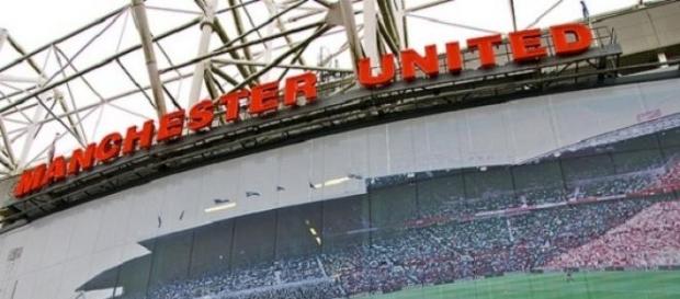 United were comfortable victors in FA Cup replay United were comfortable victors in FA Cup replay