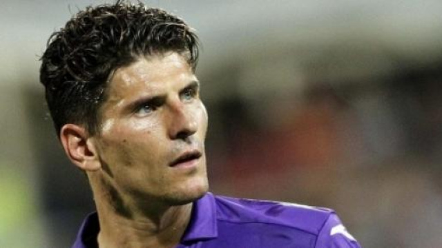 doppietta di Gomez regala la semifinale ai viola