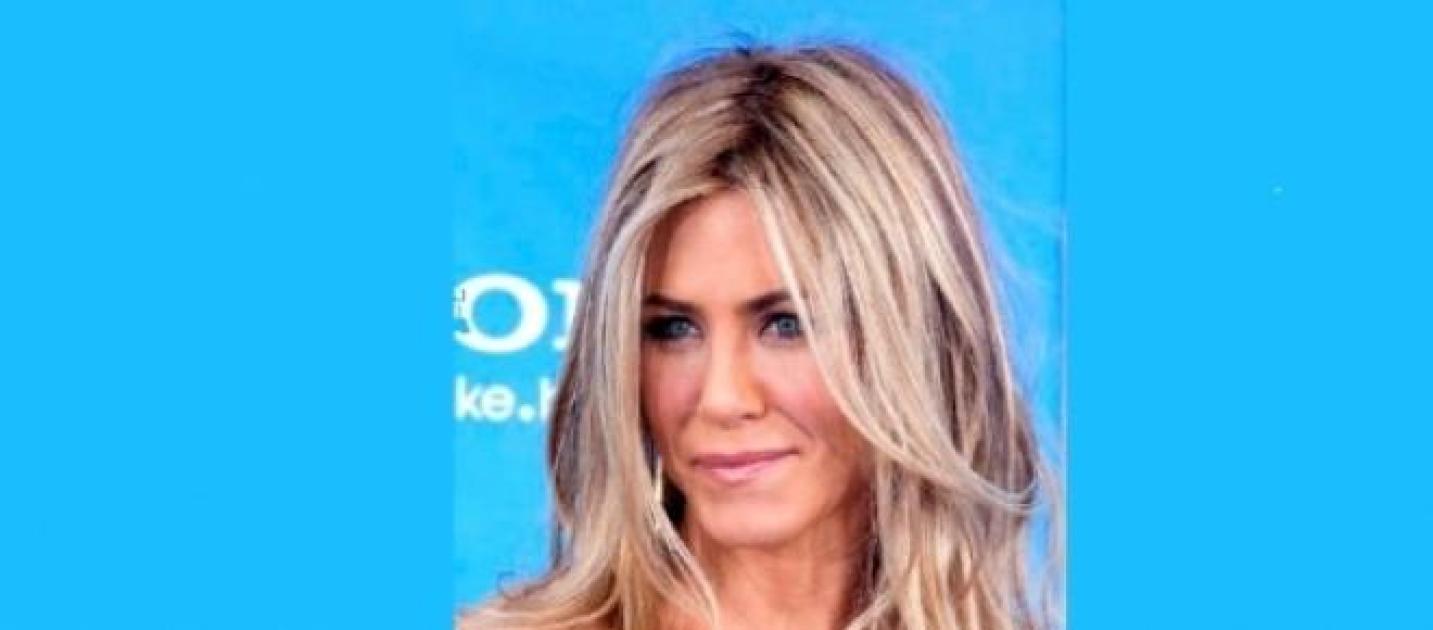 Grigi ragazzi corti sfumature rasato brizzolati tintura tendenze belli lati esempio Colpi di luce: nuova tendenza tinta capelli per la primavera estate 2015