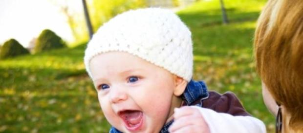 Copil agresat de asistentul maternal Copil agresat de asistentul maternal