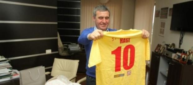 La Multi Ani, Gheorghe Hagi La Multi Ani, Gheorghe Hagi