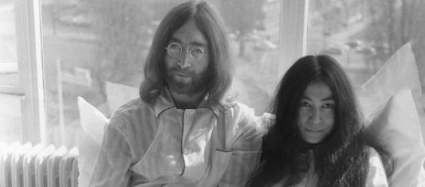 Yoko Ono, viúva de John Lennon, lança dois discos Yoko Ono, viúva de John Lennon, lança dois discos
