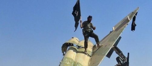 l'isis continua a spargere terrore