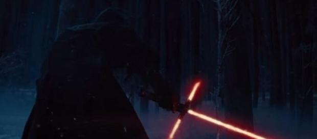 Capture du nouveau sabre laser de Star Wars VII Capture du nouveau sabre laser de Star Wars VII