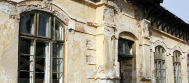 in romania exista multe scoli paraginite in romania exista multe scoli paraginite