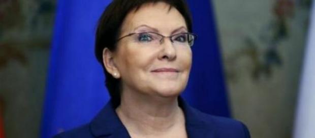 Premier Ewa Kopacz godnie służy Polakom Premier Ewa Kopacz godnie służy Polakom