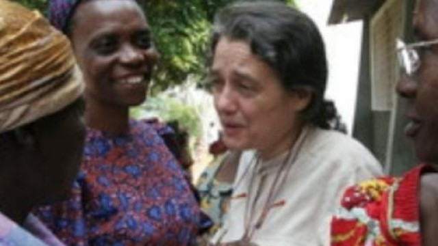 In foto Chiara Castellani, un passero senza un'ala