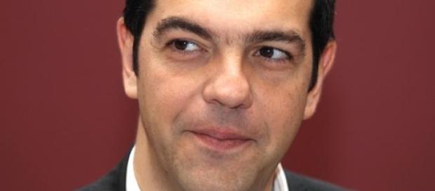 Alexis Tsipras tenta renegociar a dívida. Alexis Tsipras tenta renegociar a dívida.