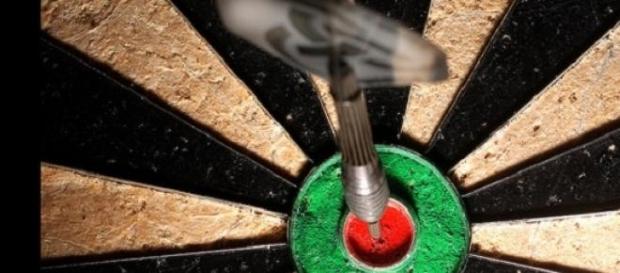 Premier League of darts opened in Leeds Premier League of darts opened in Leeds