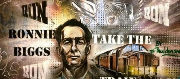 Ronnie Biggs' belongings are being auctioned off Ronnie Biggs' belongings are being auctioned off
