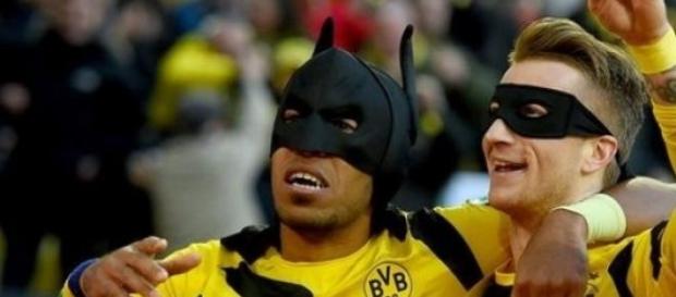 Der "Batman-Torjubel" nach dem Treffer zum 1-0. Der "Batman-Torjubel" nach dem Treffer zum 1-0.