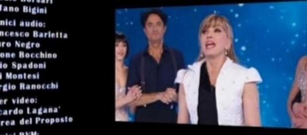 Milly Carlucci in lacrime, morta la madre. Milly Carlucci in lacrime, morta la madre.