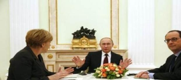 Negocjacje w sprawie konfliktu na Ukrainie. Negocjacje w sprawie konfliktu na Ukrainie.