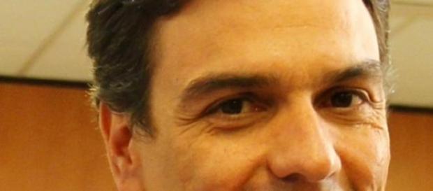 Pedro Sánchez apodado "El guapo" Pedro Sánchez apodado "El guapo"