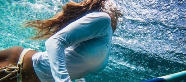 Atitude e muita determinação no surf feminino Atitude e muita determinação no surf feminino