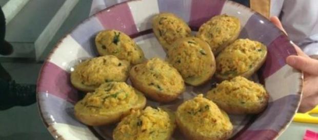 Jacket potatoes con lenticchie al curry Jacket potatoes con lenticchie al curry