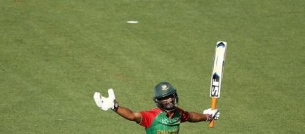 Mahmudullah celebrates his century Mahmudullah celebrates his century