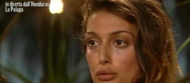 Isola dei Famosi: Cristina Buccino. Isola dei Famosi: Cristina Buccino.