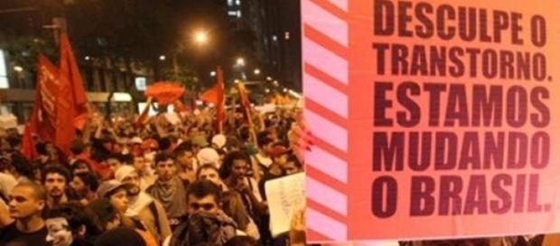 Manifestações Pacíficas fazem parte de uma nação Manifestações Pacíficas fazem parte de uma nação