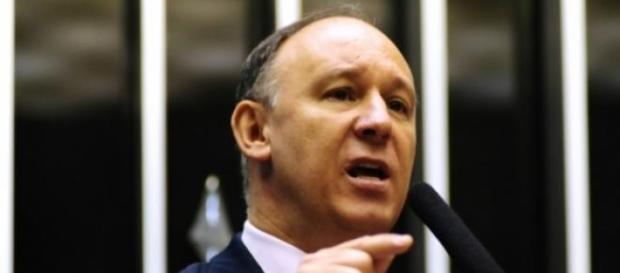 Ministro opinou sobre as manifestações no Brasil Ministro opinou sobre as manifestações no Brasil