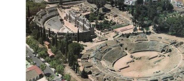 politicos van a utilizar el anfiteatro para padel politicos van a utilizar el anfiteatro para padel
