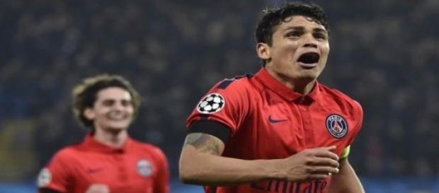 Thiago Silva juste après le but égalisateur à 2-2 Thiago Silva juste après le but égalisateur à 2-2