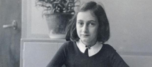 Anne Frank morreu em Março de 1945. Anne Frank morreu em Março de 1945.