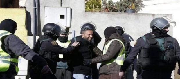 Detención de uno de los presuntos yihadistas Detención de uno de los presuntos yihadistas