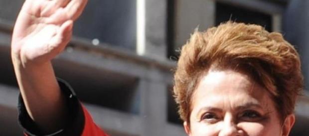 O Brasil se divide contra e a favor de Dilma O Brasil se divide contra e a favor de Dilma