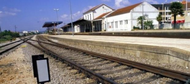 Acidente ocorreu junto à estação de Leiria Acidente ocorreu junto à estação de Leiria