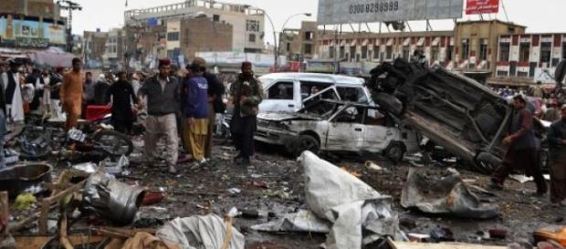 Atentat sinucigas cu bomba in Lahore, Pakistan Atentat sinucigas cu bomba in Lahore, Pakistan
